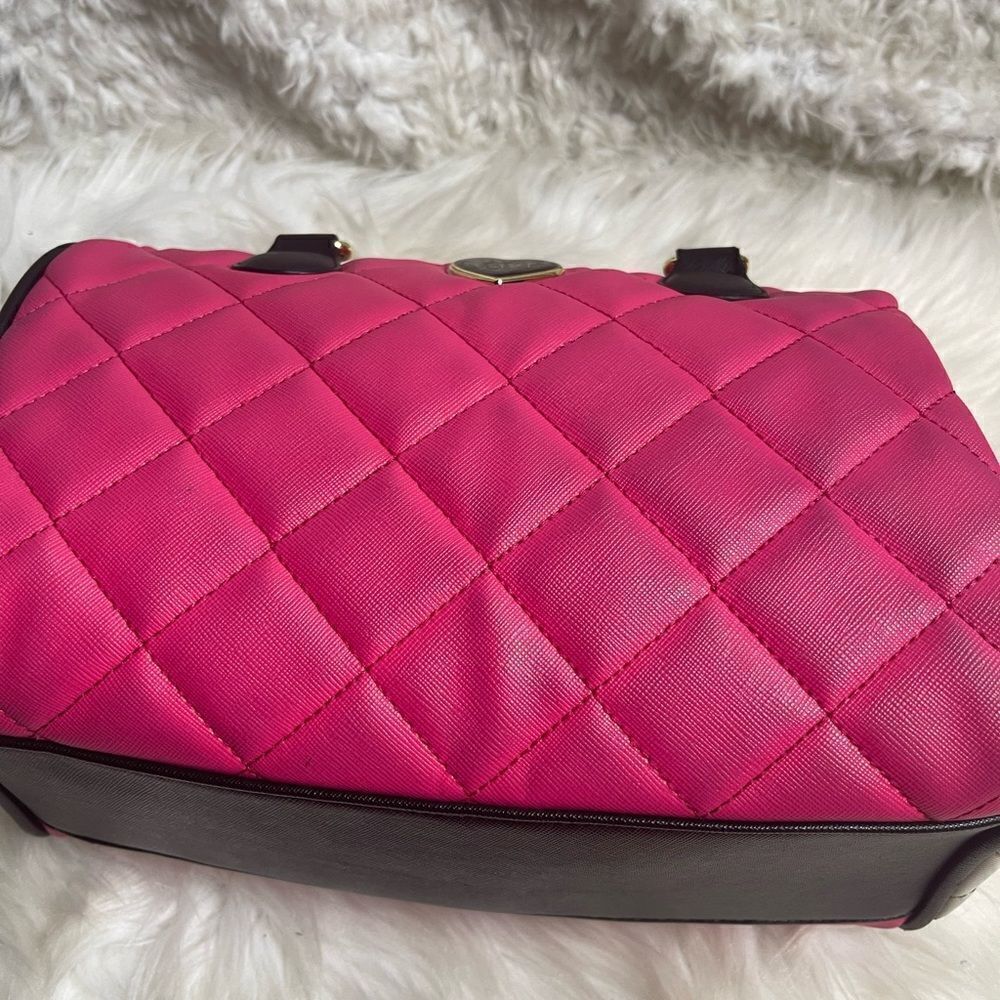 Betsey Johnson Synthetic hot pink, beige & black quilted Satchel/ crossbody bag - Picture 8 of 13